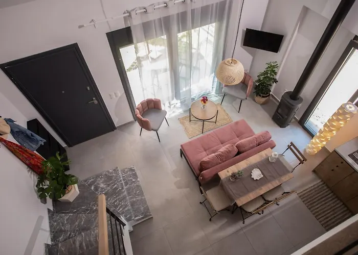 Isida - Cozy Sea Walk Lodge With Private Garden